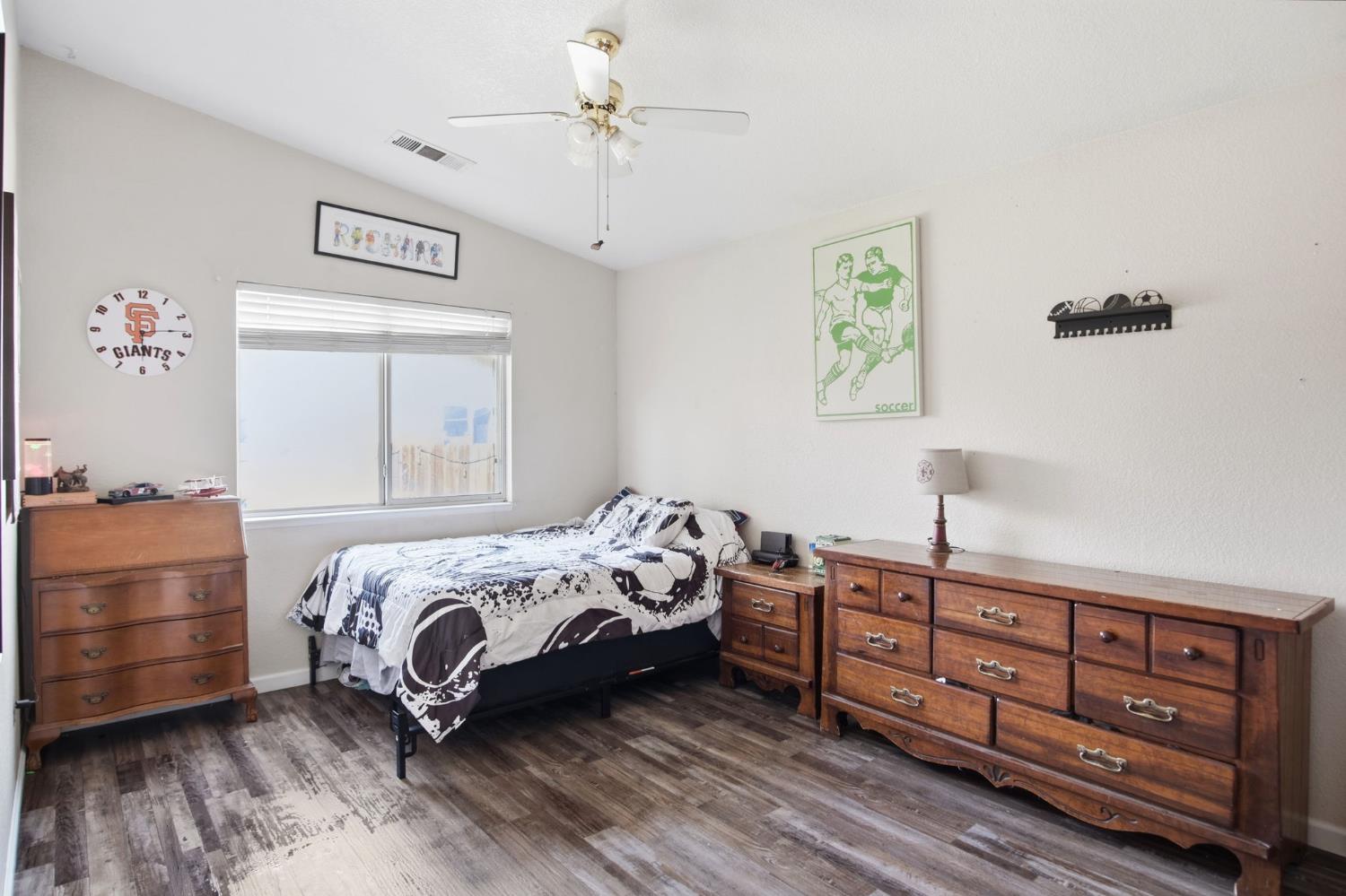 147 Ivy Ave, Patterson, CA 95363