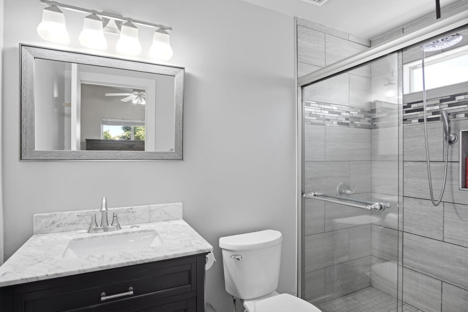 147 Ivy Ave, Patterson, CA 95363