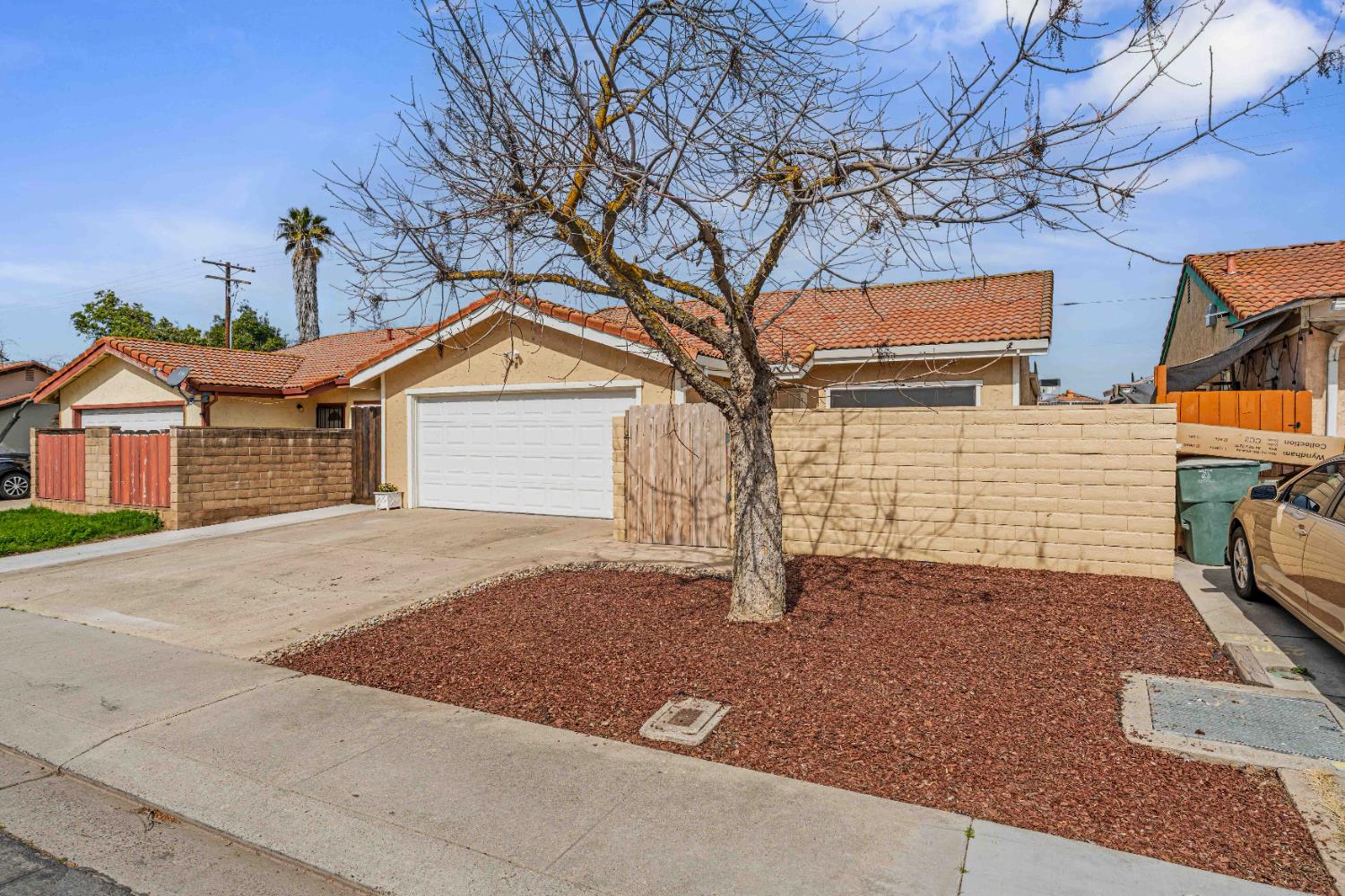 2165 Sharon Way, Modesto, CA 95350