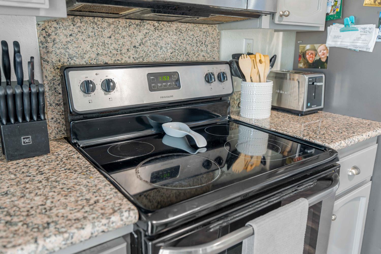 2165 Sharon Way, Modesto, CA 95350