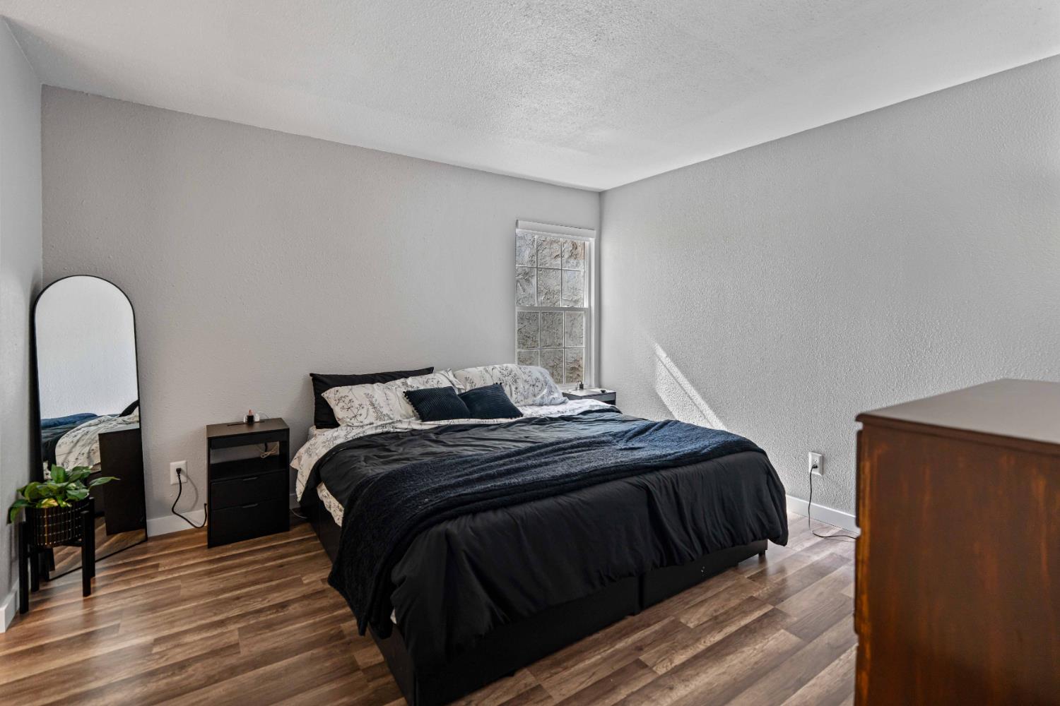 2165 Sharon Way, Modesto, CA 95350