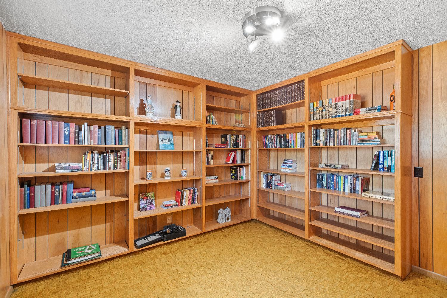 309 Northwood Dr, Modesto, CA 95350