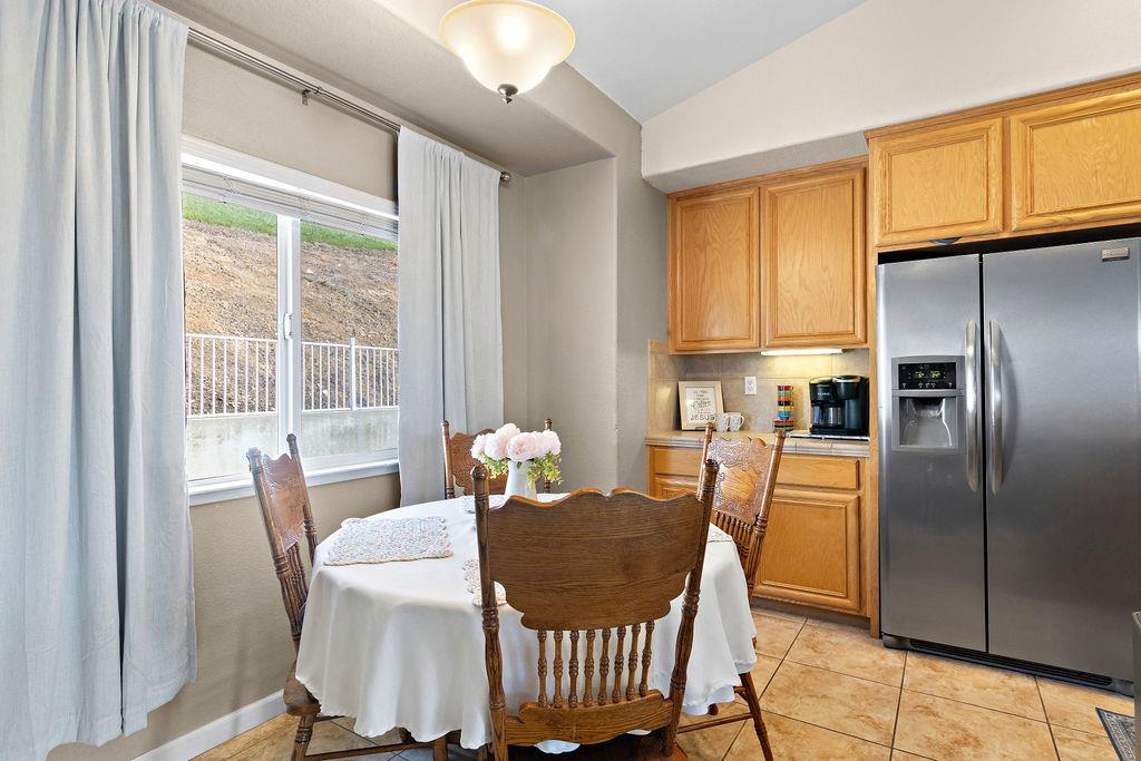 4955 Little John Rd, Copperopolis, CA 95228