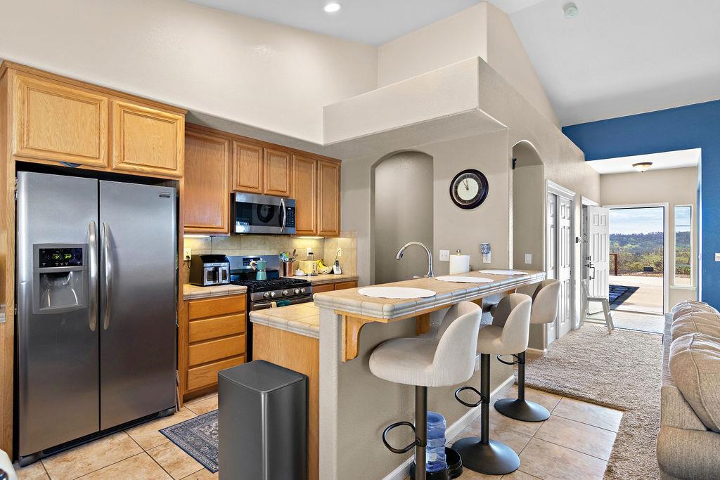 4955 Little John Rd, Copperopolis, CA 95228