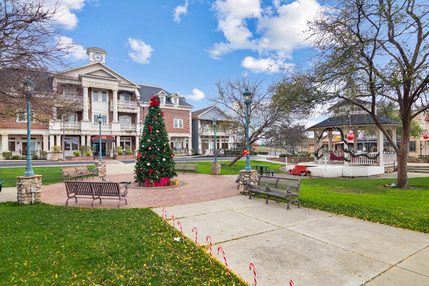 4955 Little John Rd, Copperopolis, CA 95228