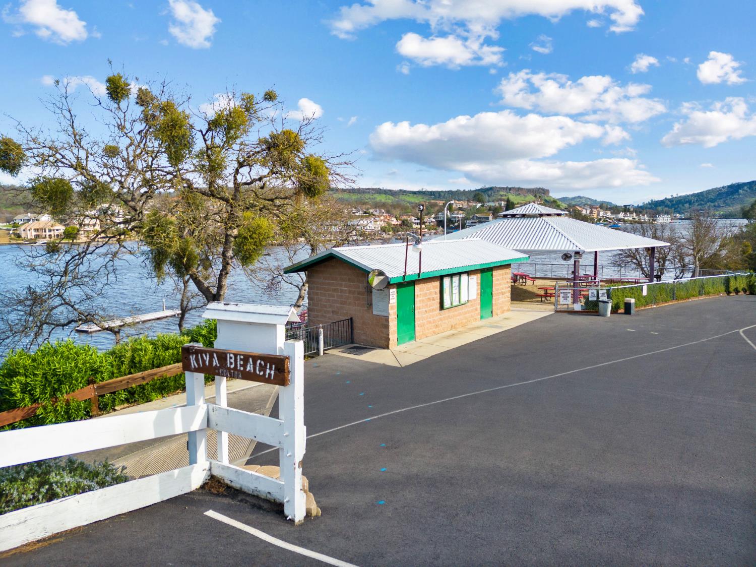 4955 Little John Rd, Copperopolis, CA 95228