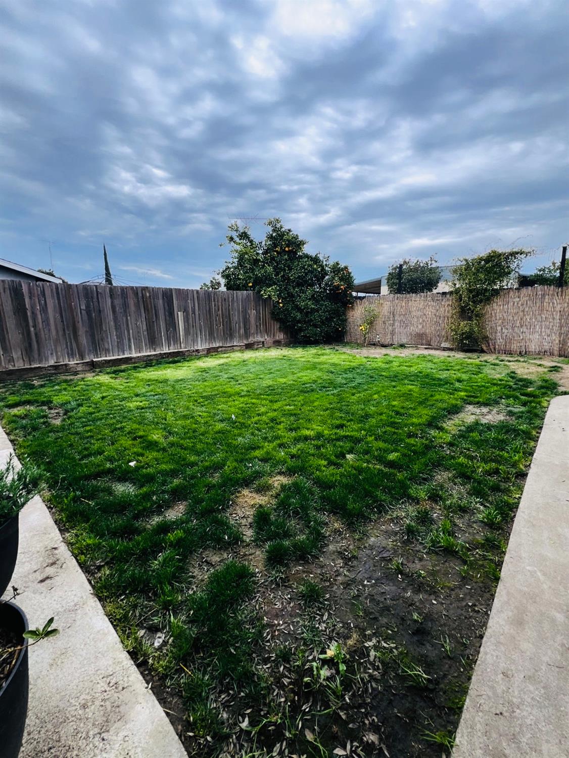 2101 NE Milford Ln, Modesto, CA 95355