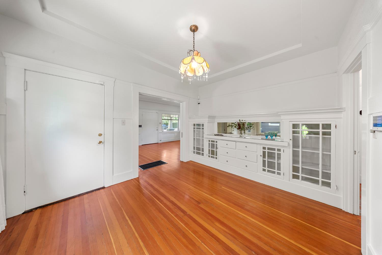 122 MAGNOLIA Ave, Modesto, CA 95354