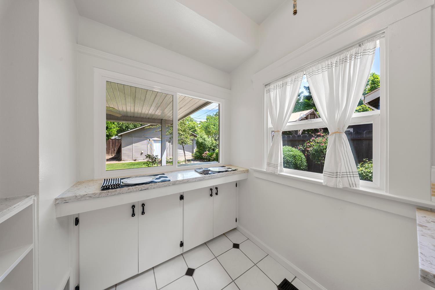 122 MAGNOLIA Ave, Modesto, CA 95354