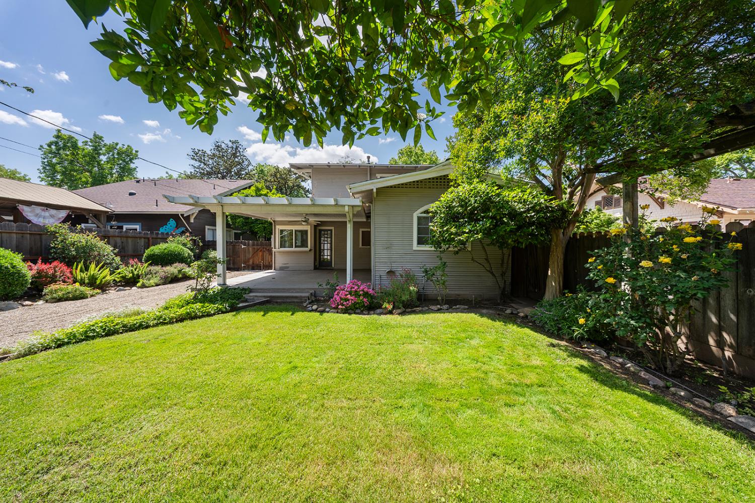 122 MAGNOLIA Ave, Modesto, CA 95354