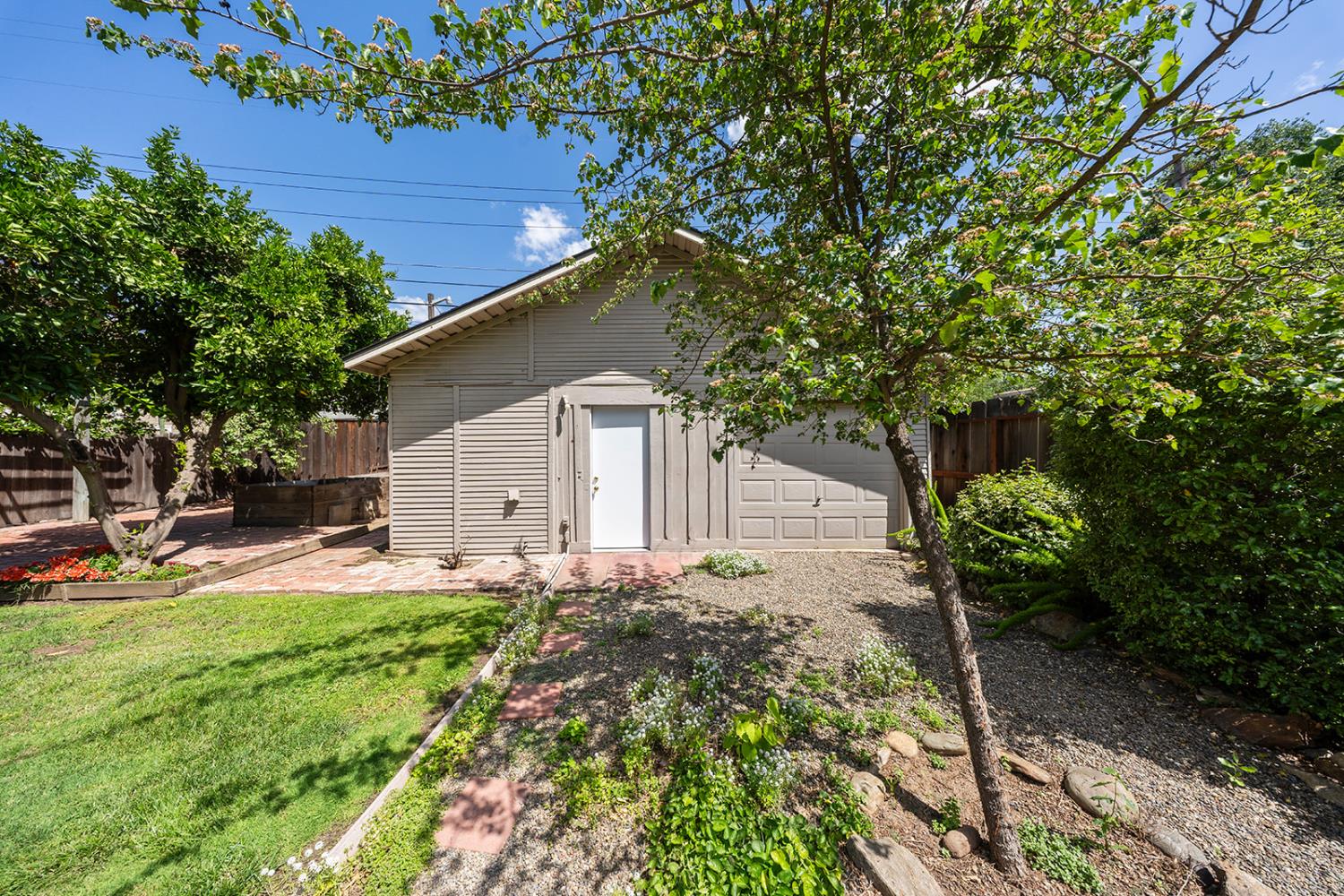 122 MAGNOLIA Ave, Modesto, CA 95354