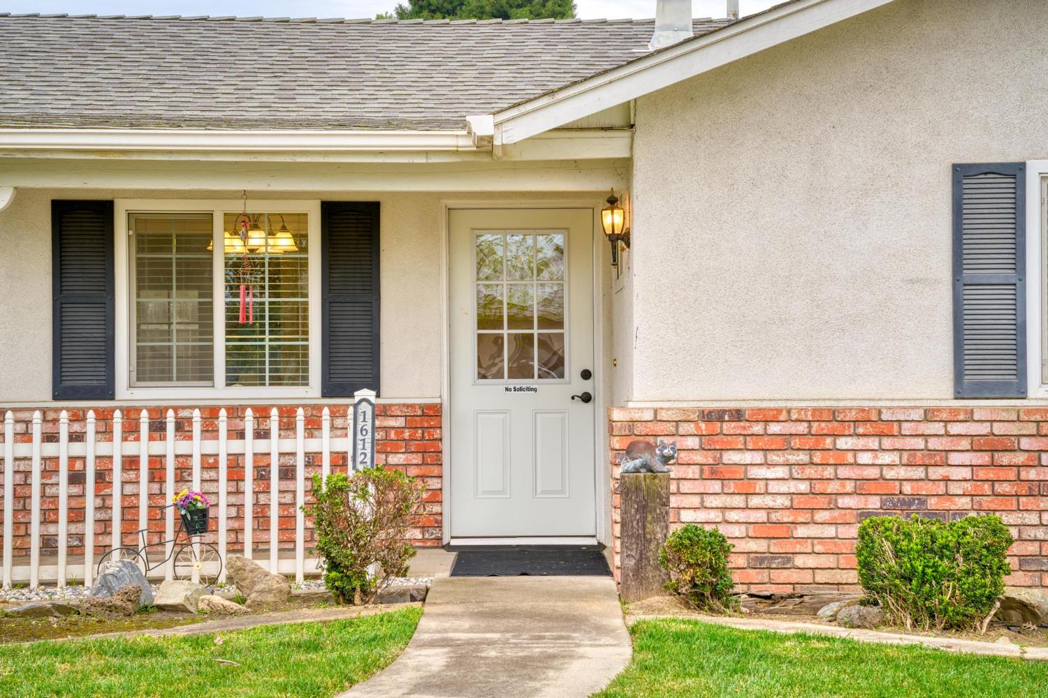 1612 Krishawn Way, Modesto, CA 95356