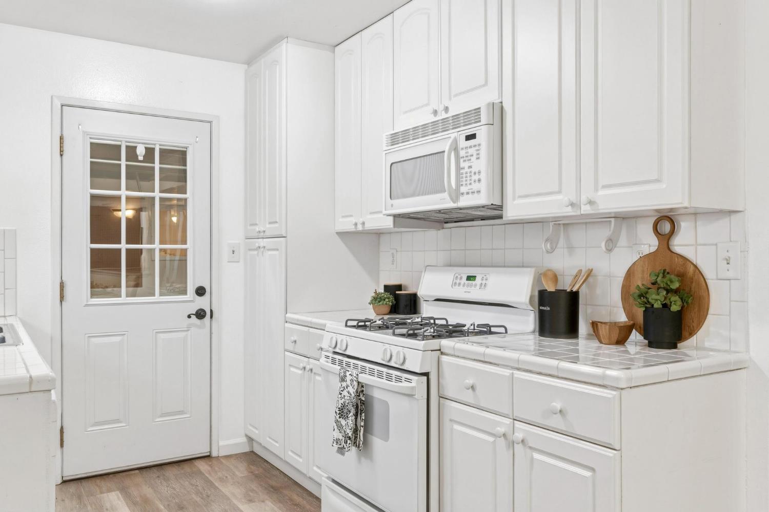 1612 Krishawn Way, Modesto, CA 95356