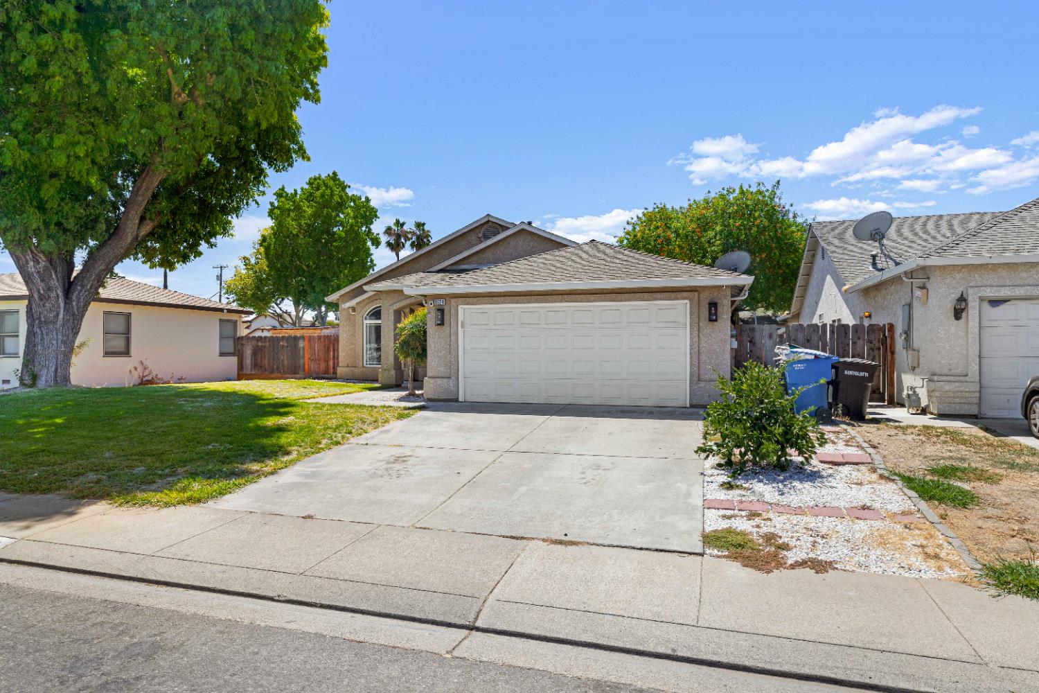 1628 Sungate Dr, Ceres, CA 95307