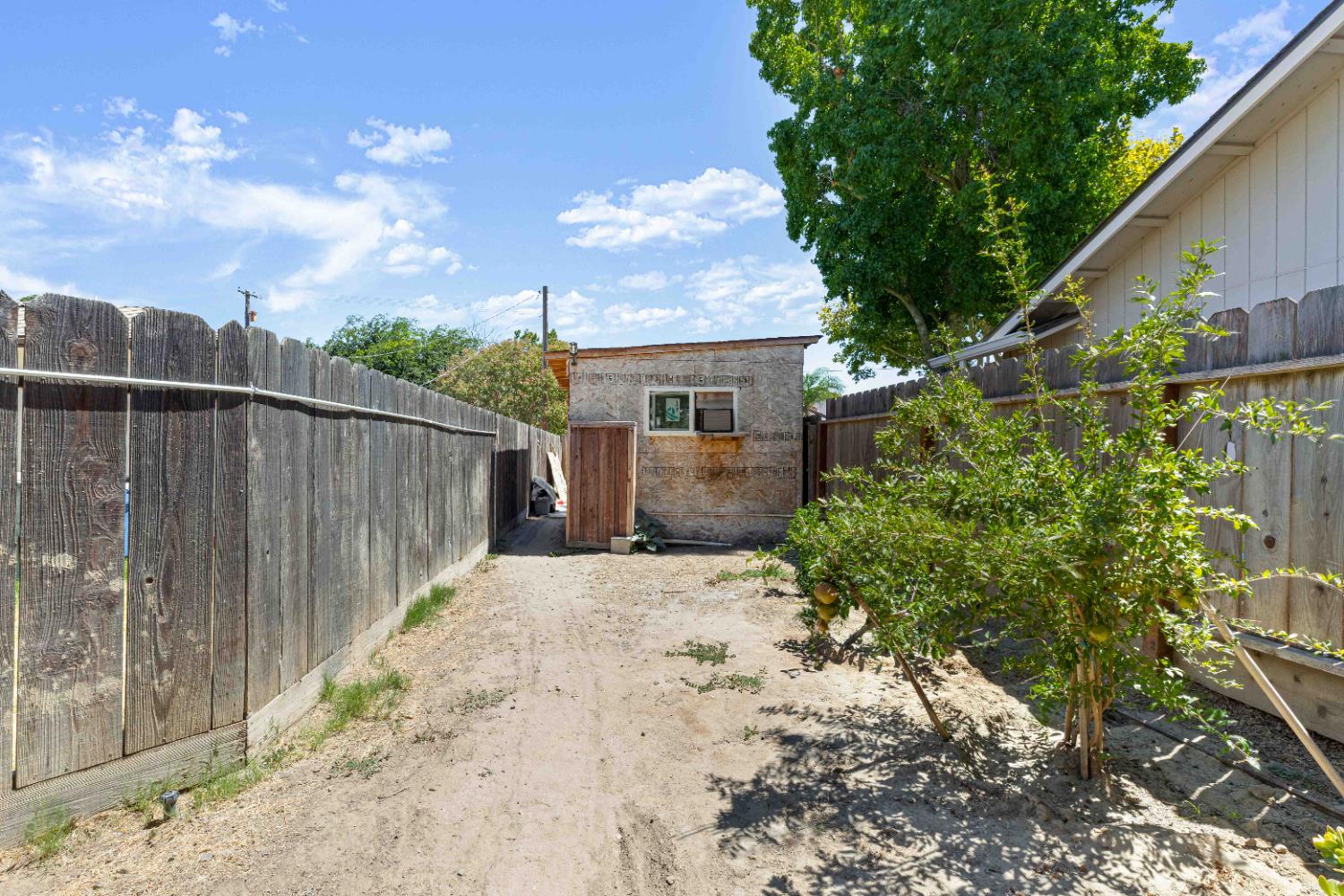 1628 Sungate Dr, Ceres, CA 95307