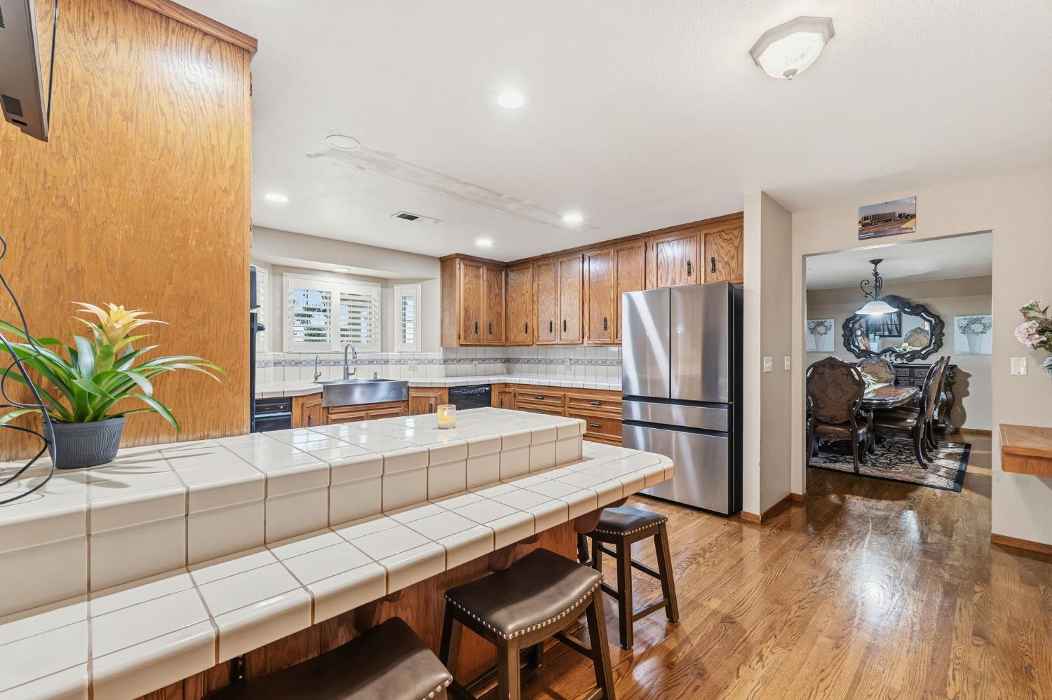 5757 10TH Ave, Hanford, CA 93230