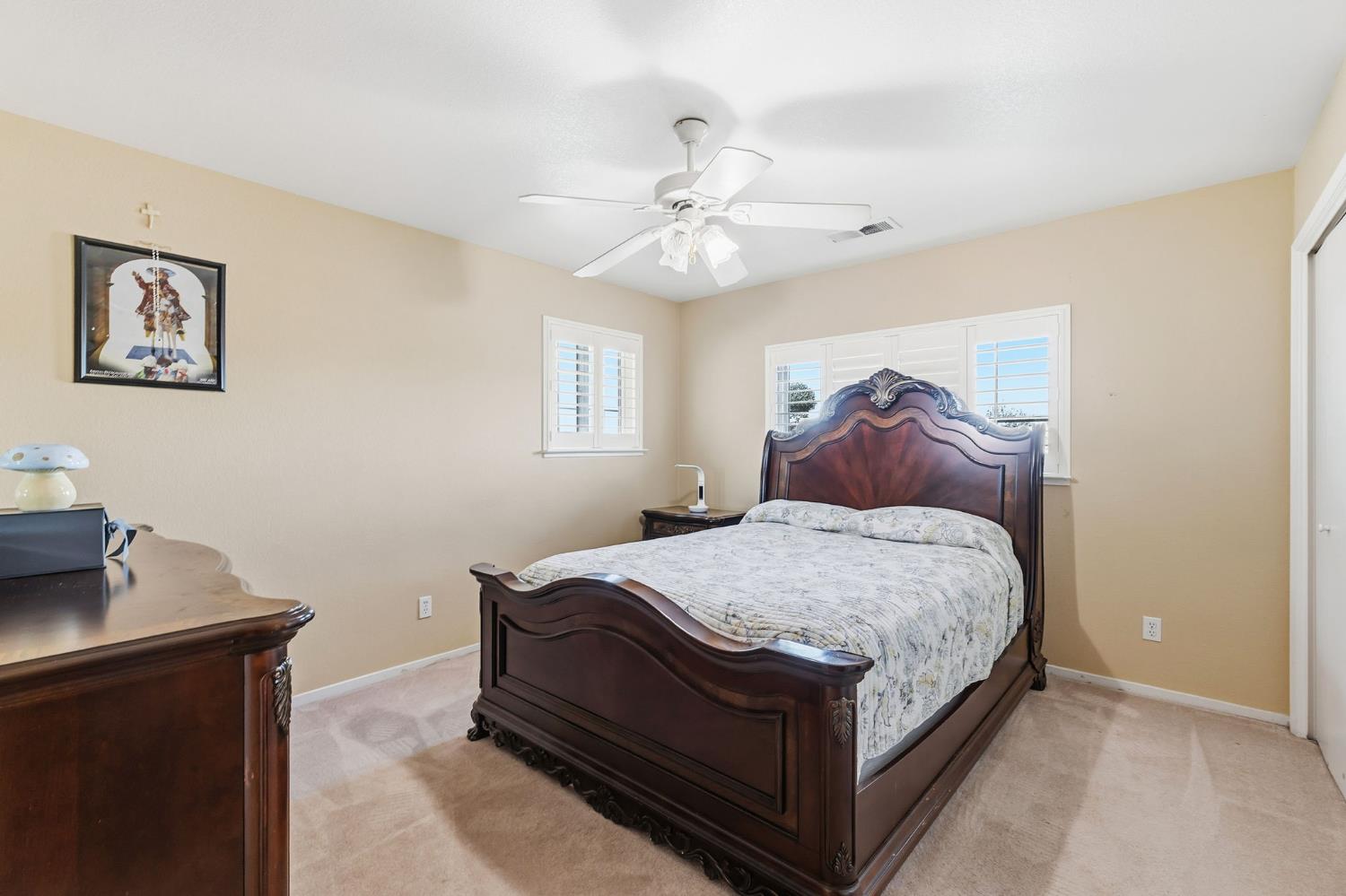 5757 10TH Ave, Hanford, CA 93230