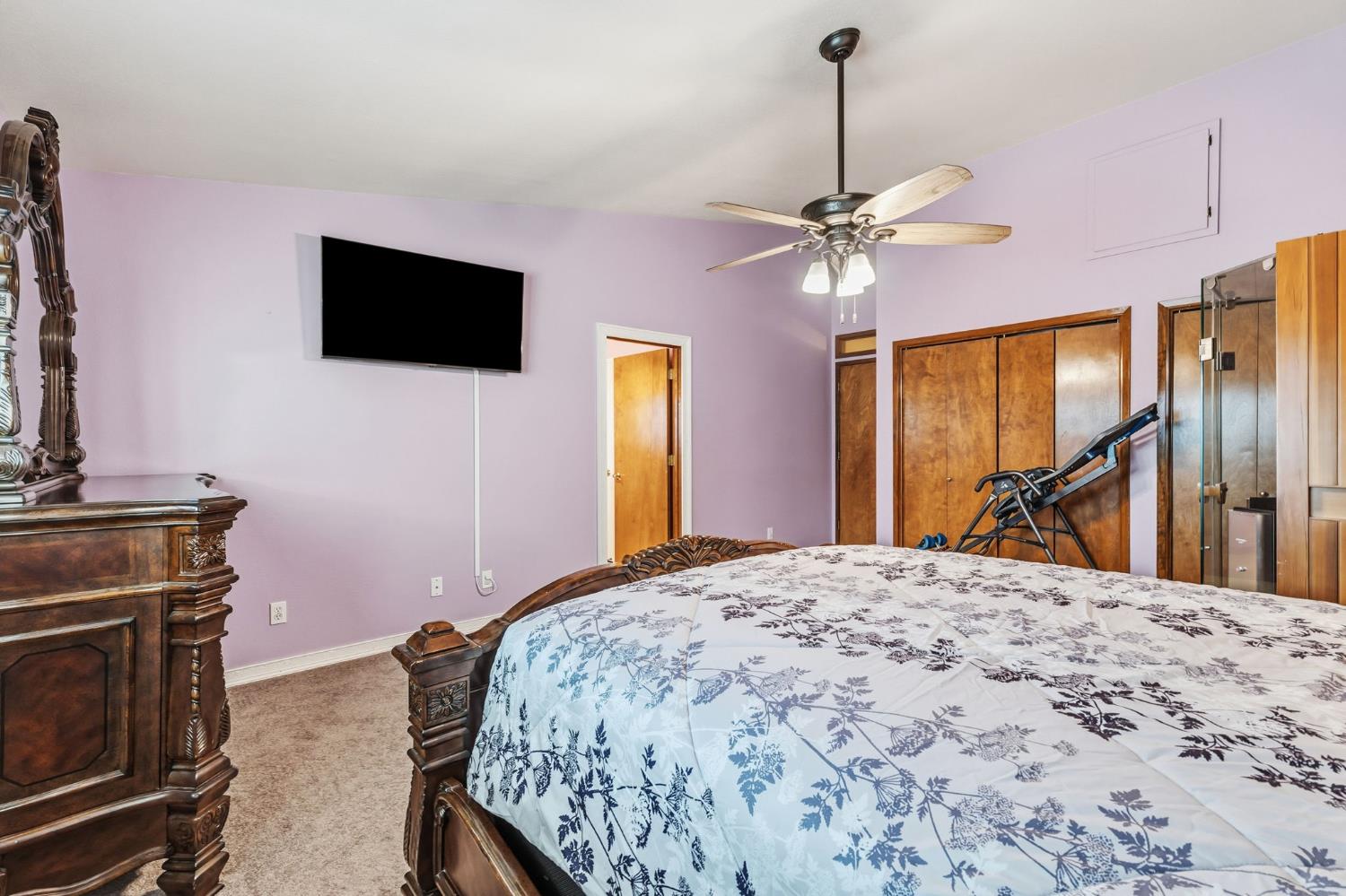 5757 10TH Ave, Hanford, CA 93230