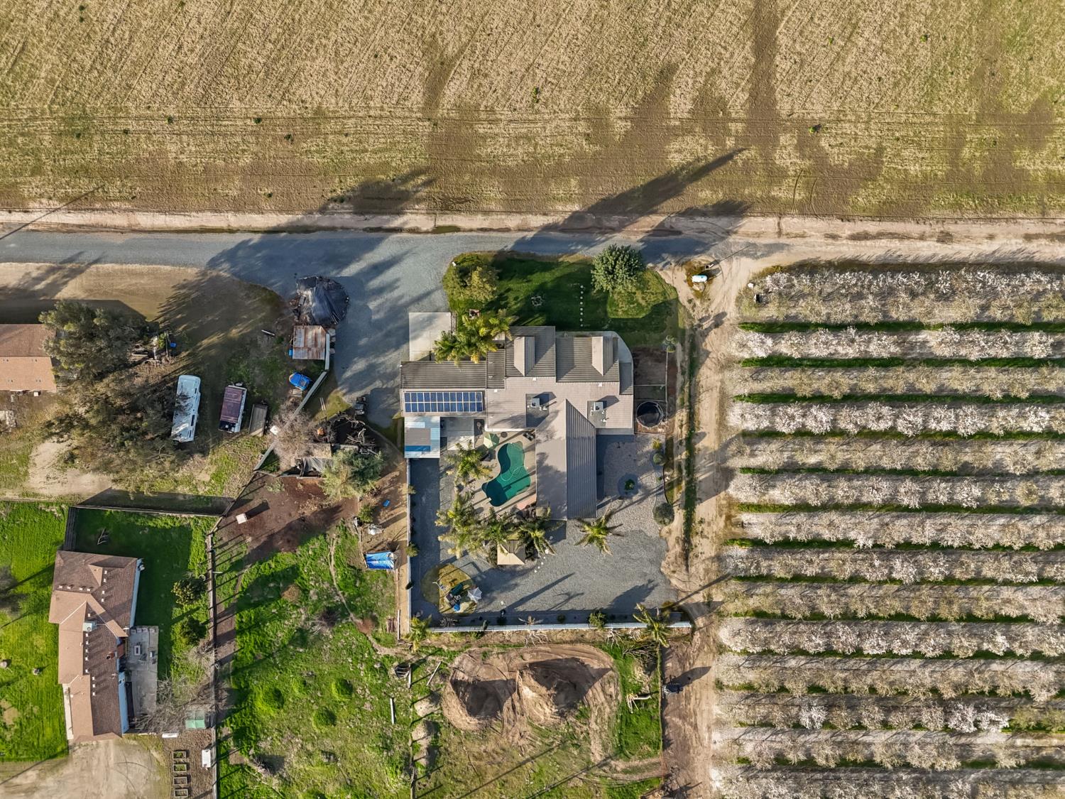 5757 10TH Ave, Hanford, CA 93230