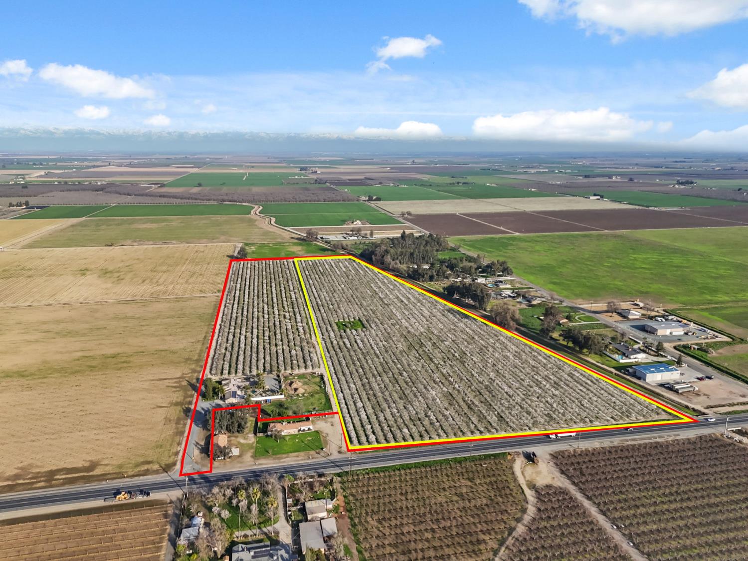 5757 10TH Ave, Hanford, CA 93230