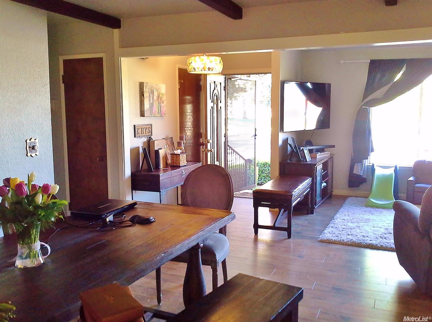 1880 Donnelly Park Dr, Turlock, CA 95382