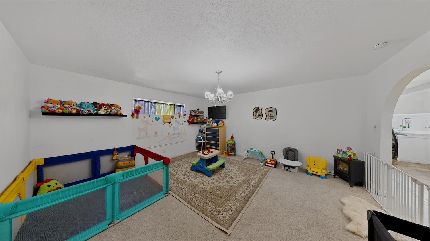 6400 E Hatch Rd, Hughson, CA 95326