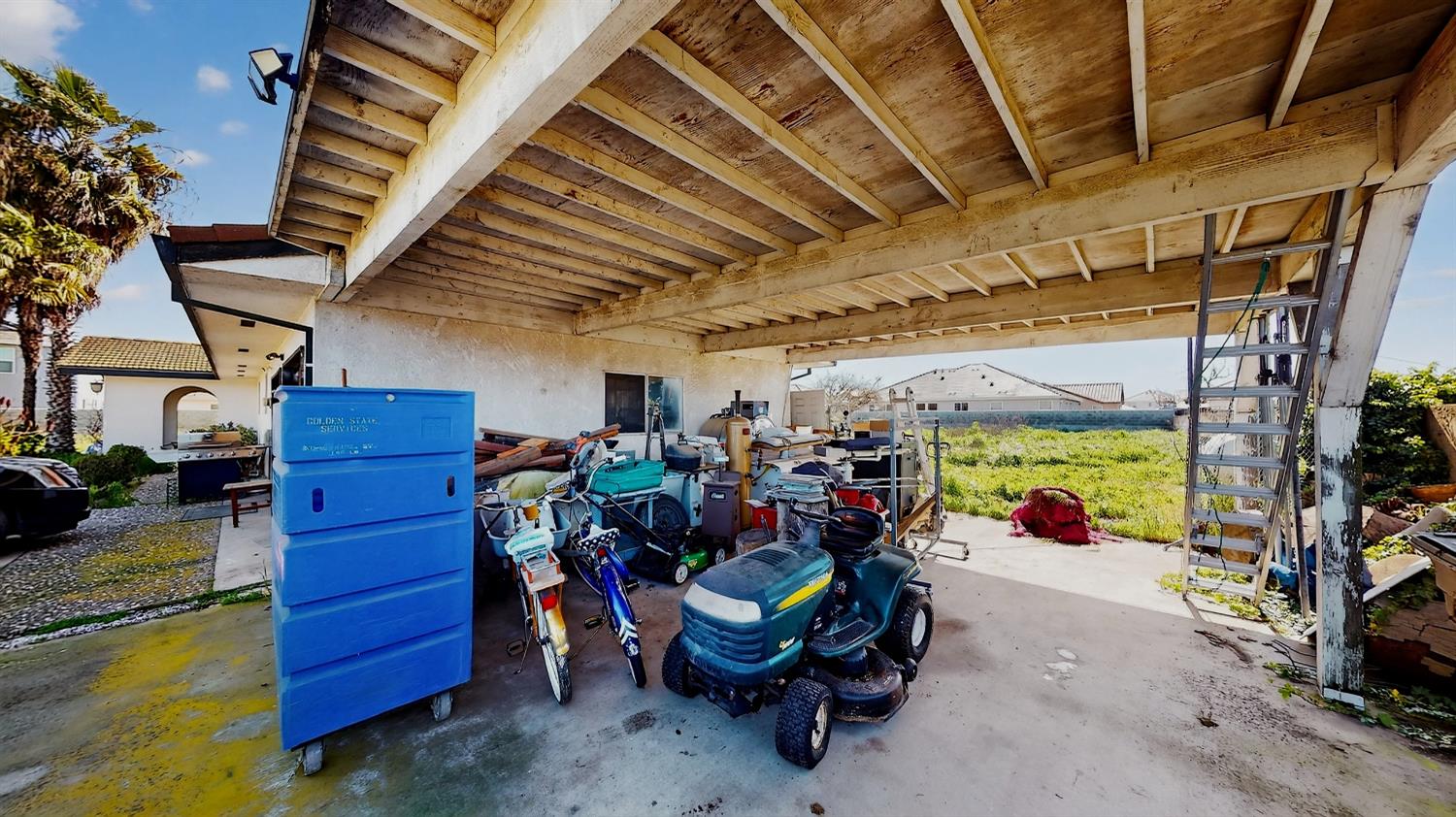 6400 E Hatch Rd, Hughson, CA 95326