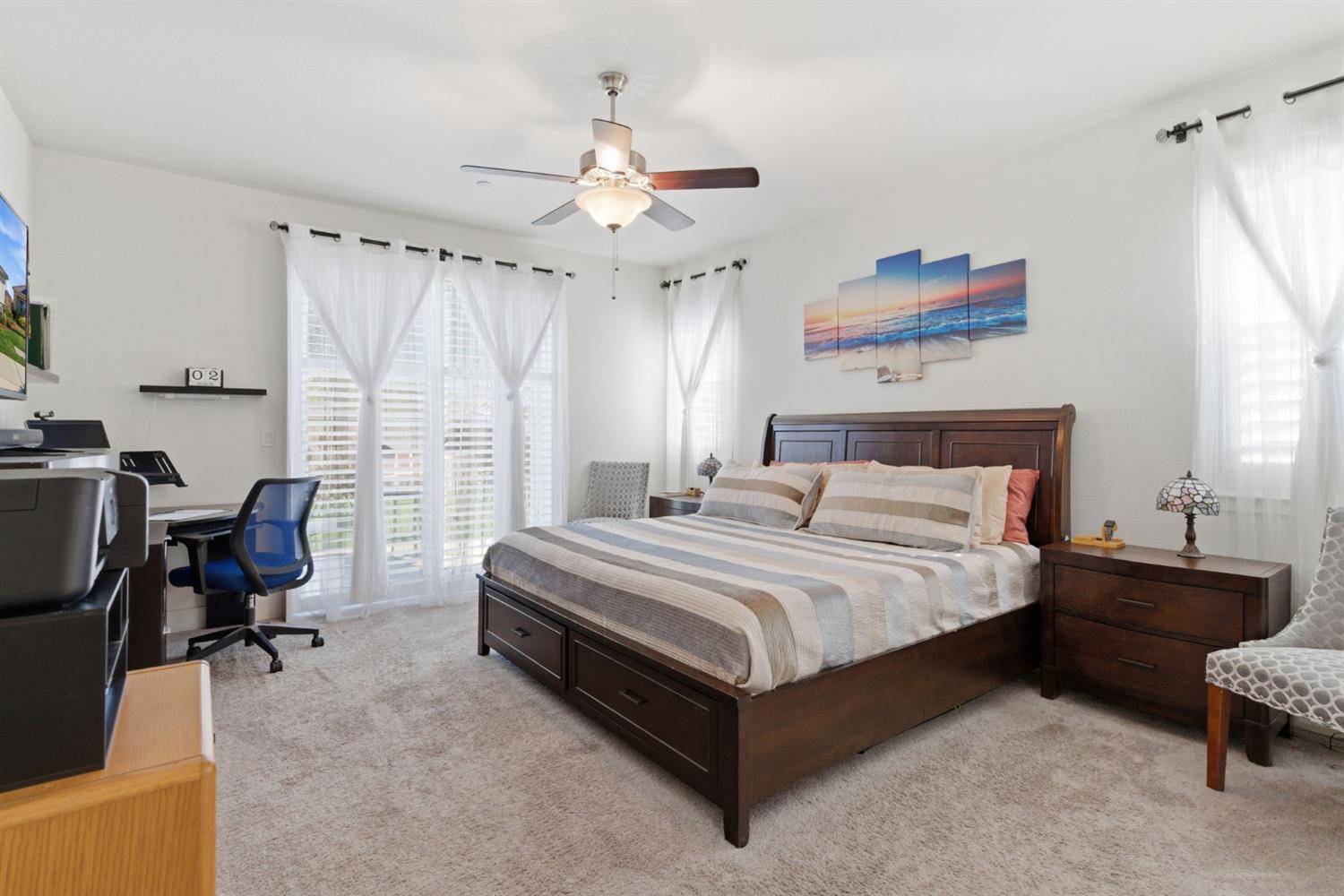 1104 Basalt Dr, Los Banos, CA 93635