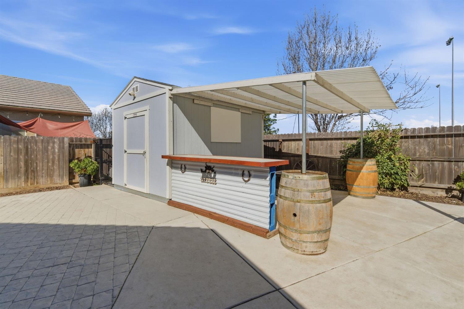 1104 Basalt Dr, Los Banos, CA 93635