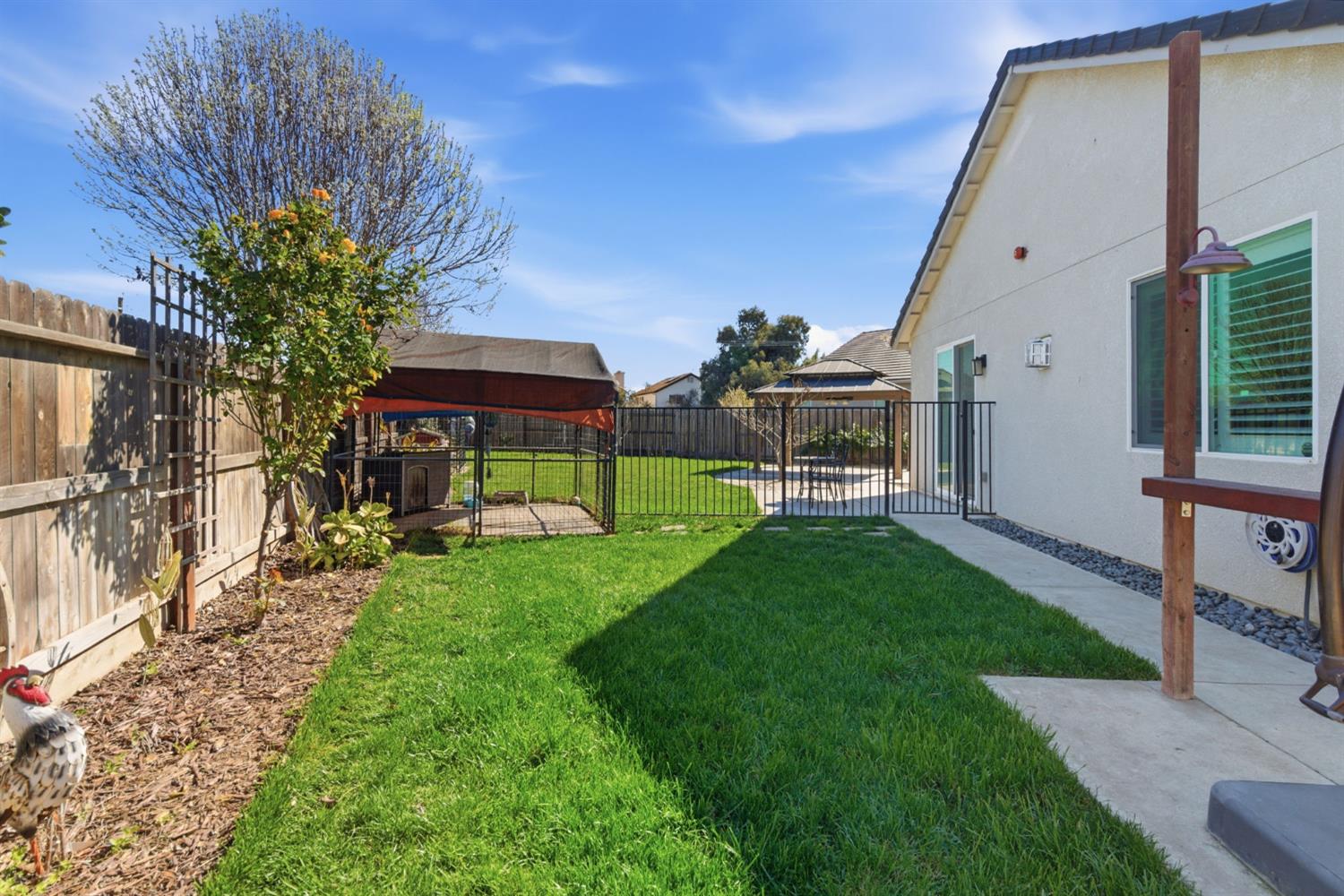 1104 Basalt Dr, Los Banos, CA 93635