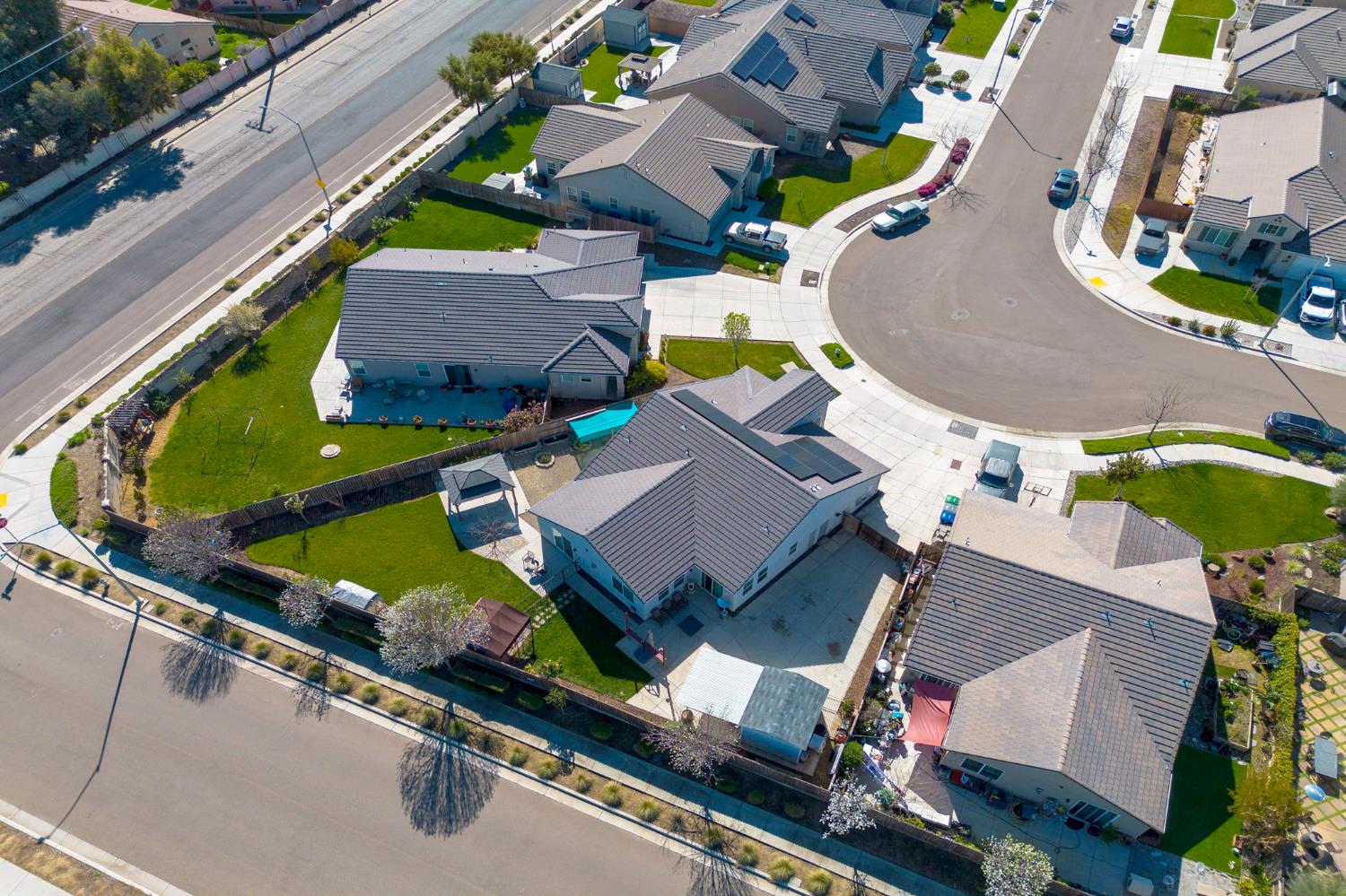 1104 Basalt Dr, Los Banos, CA 93635