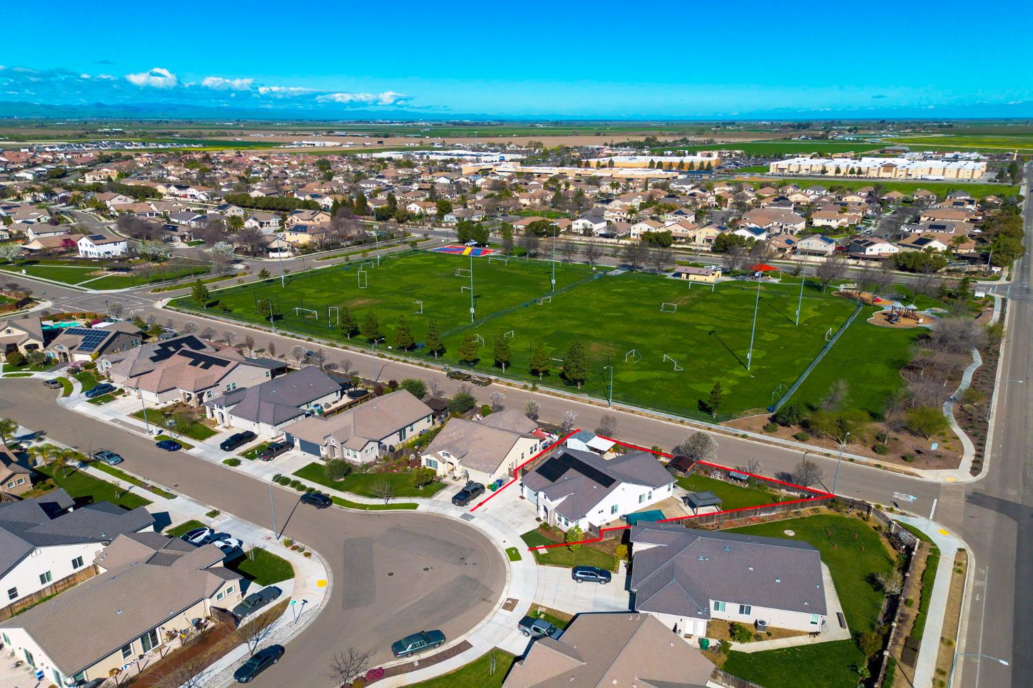 1104 Basalt Dr, Los Banos, CA 93635