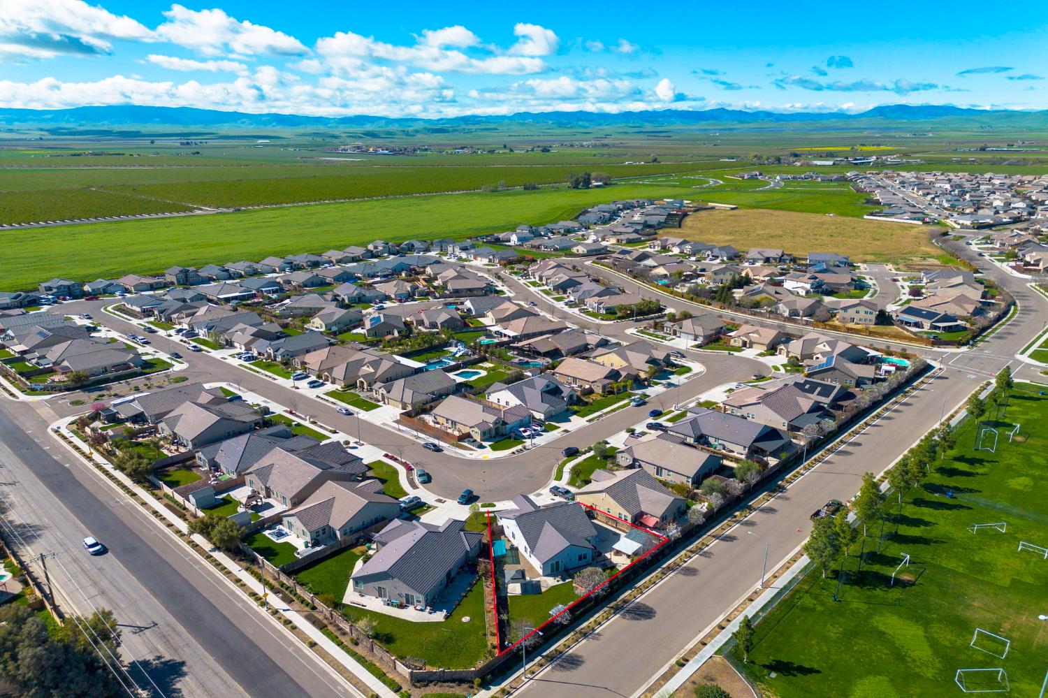 1104 Basalt Dr, Los Banos, CA 93635