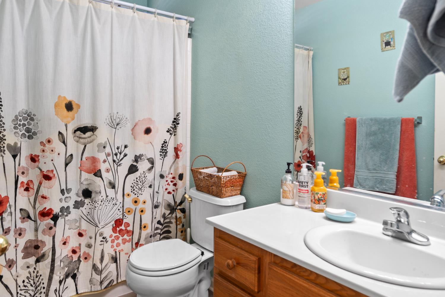 1132 Marsh Wren Ct, Patterson, CA 95363