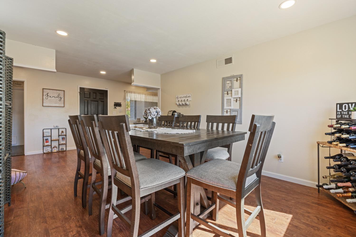 1612 Angelene Dr, Modesto, CA 95355