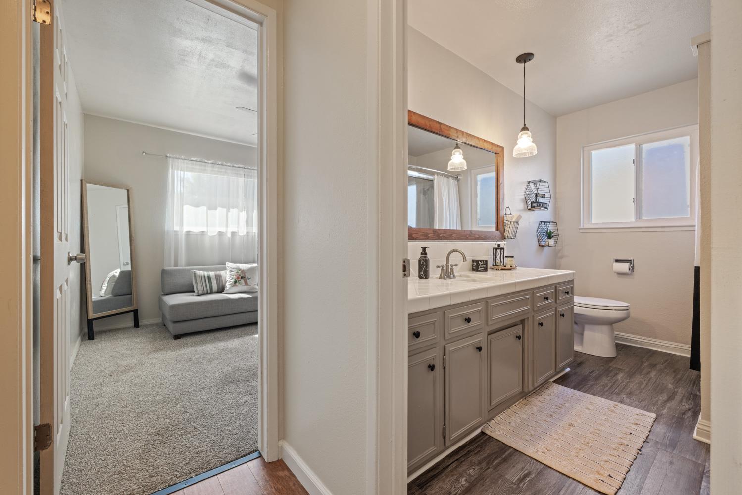 1612 Angelene Dr, Modesto, CA 95355