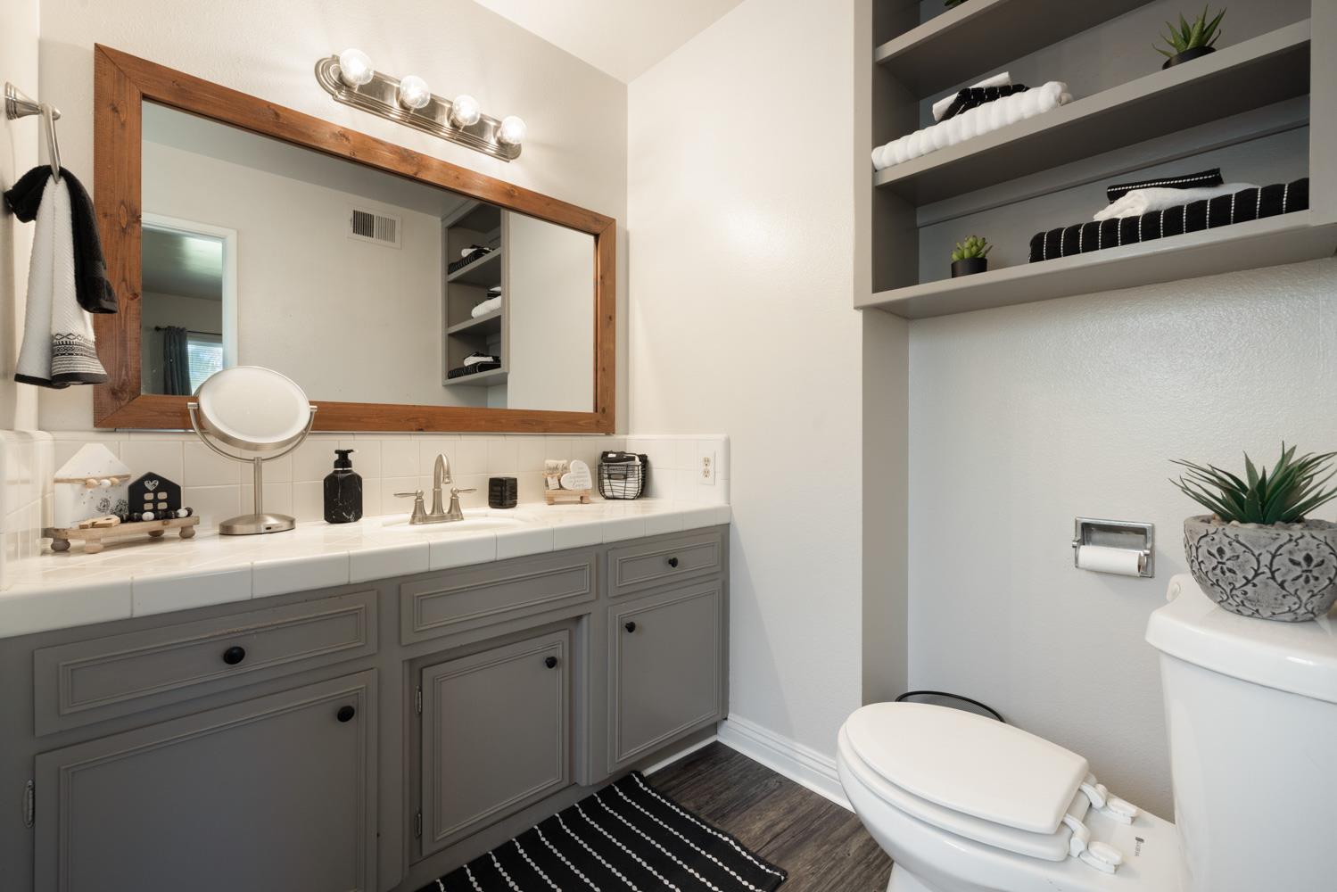 1612 Angelene Dr, Modesto, CA 95355