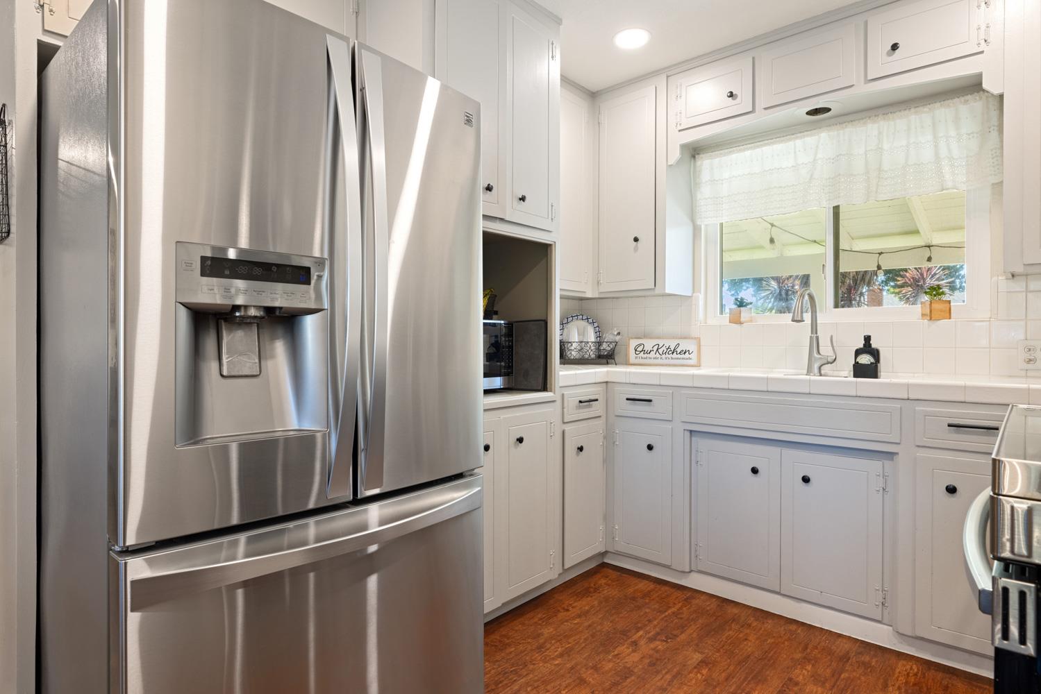 1612 Angelene Dr, Modesto, CA 95355