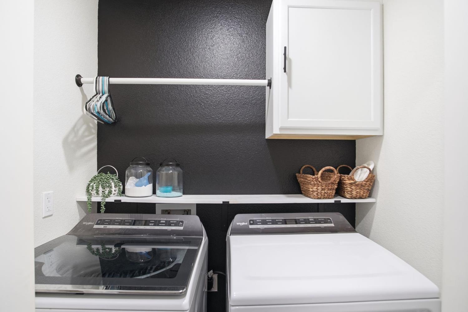 12088 Kadota Ave, Waterford, CA 95386