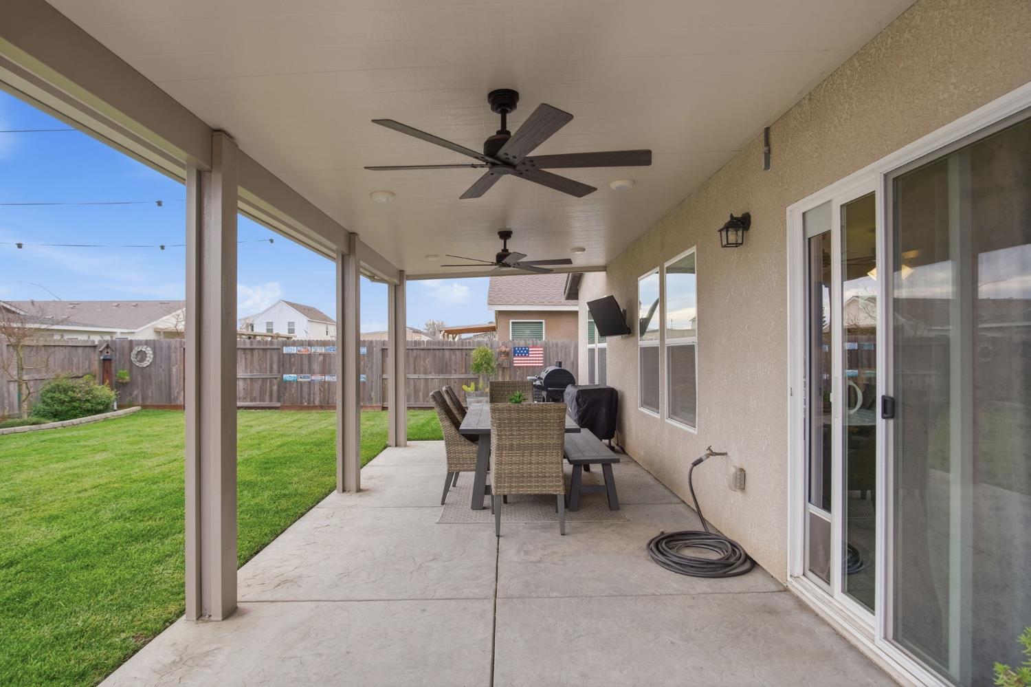 12088 Kadota Ave, Waterford, CA 95386