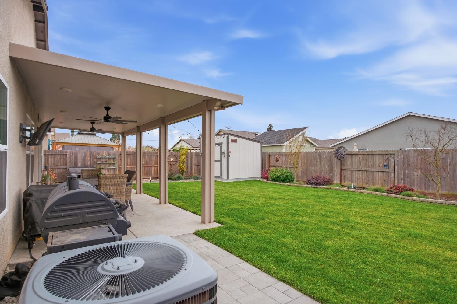 12088 Kadota Ave, Waterford, CA 95386