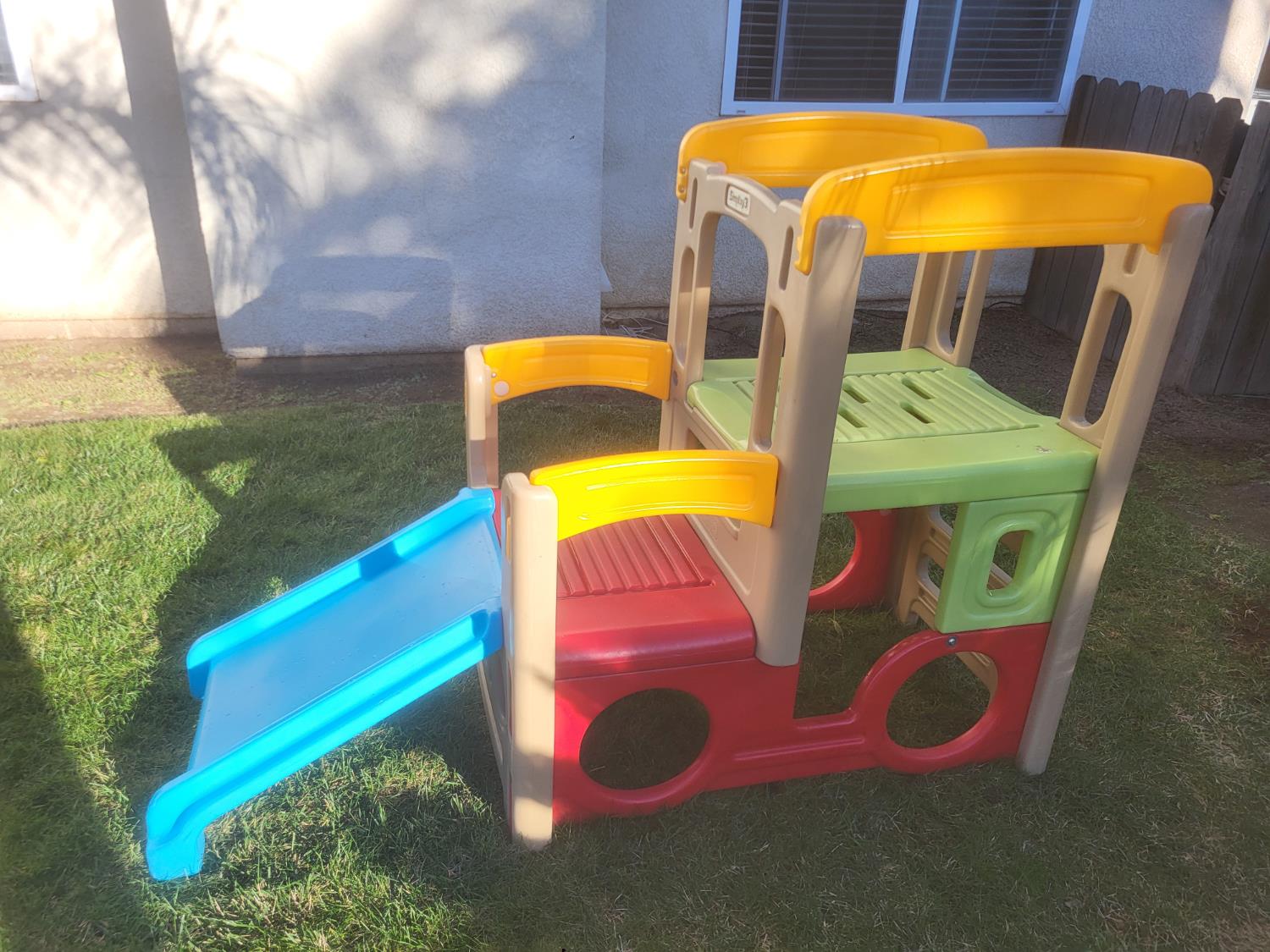 1709 Queensland Ave, Manteca, CA 95337