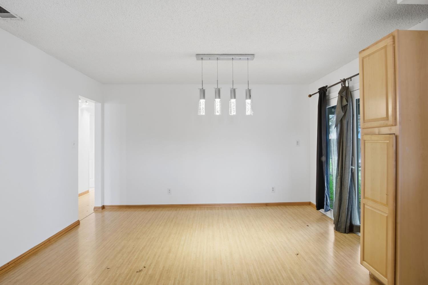 3221 Dublin Ave, Merced, CA 95340