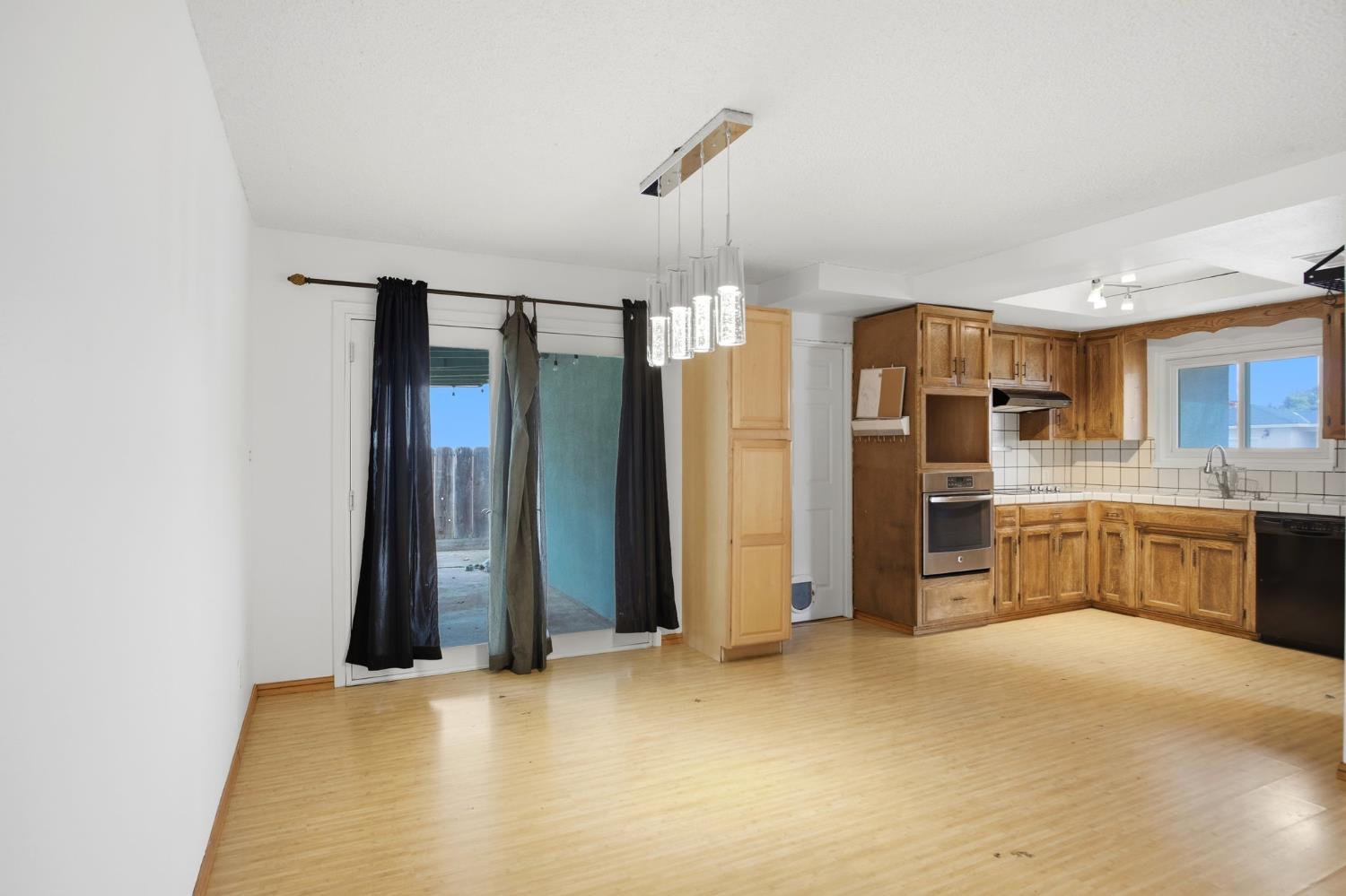 3221 Dublin Ave, Merced, CA 95340