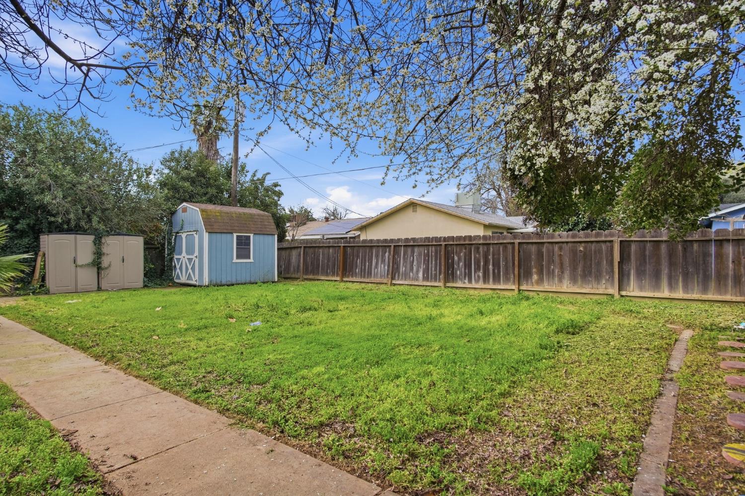 3221 Dublin Ave, Merced, CA 95340