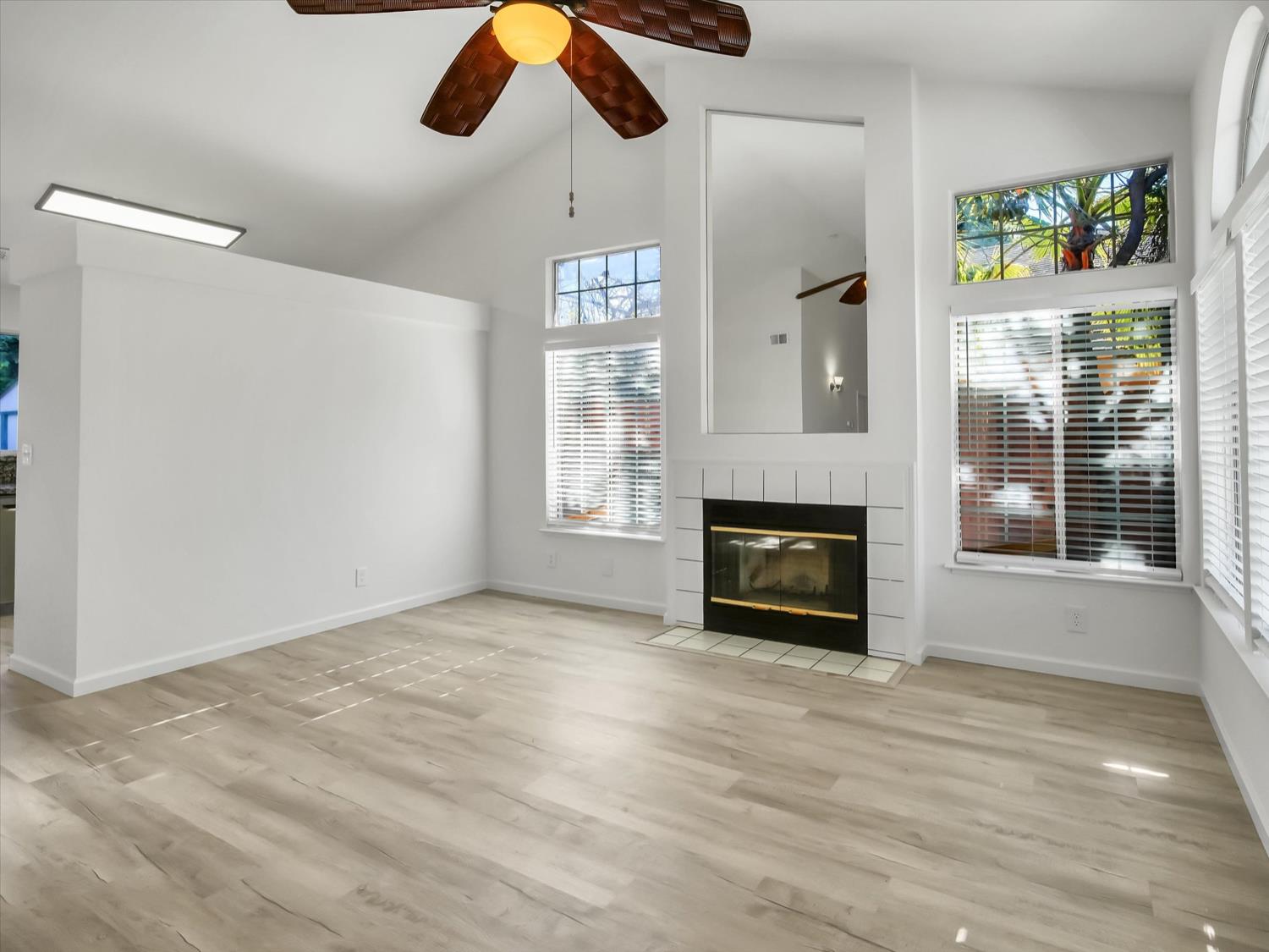 716 Crater Ave, Modesto, CA 95351