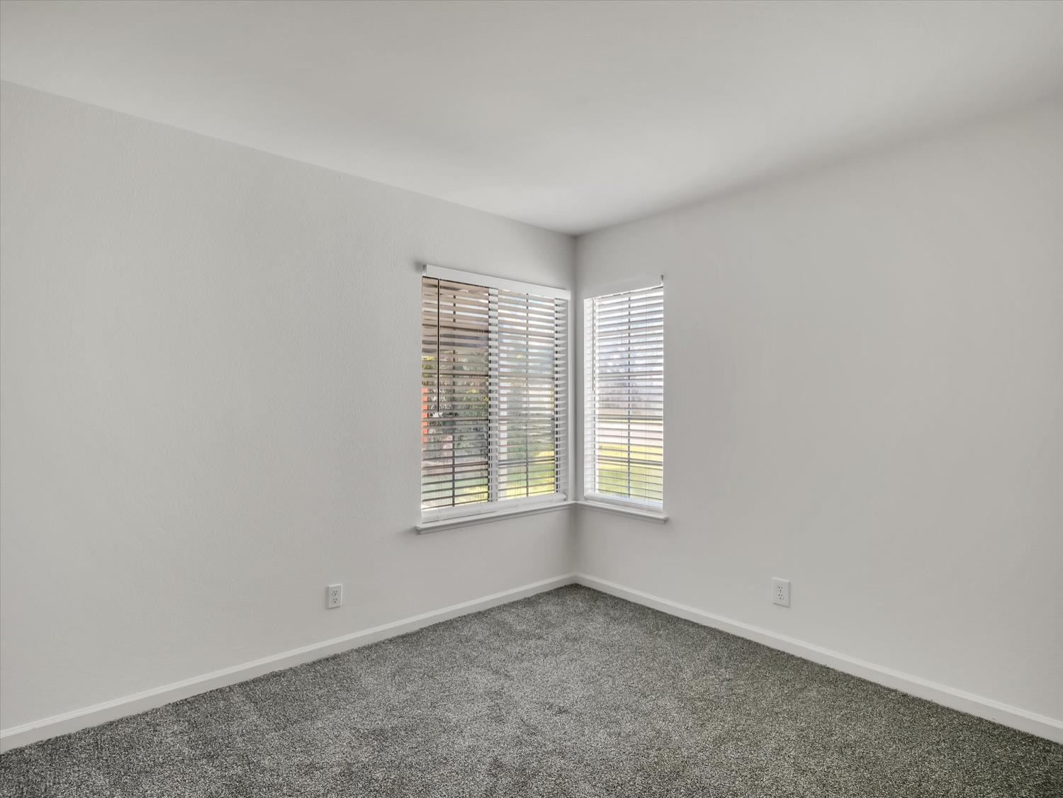 716 Crater Ave, Modesto, CA 95351