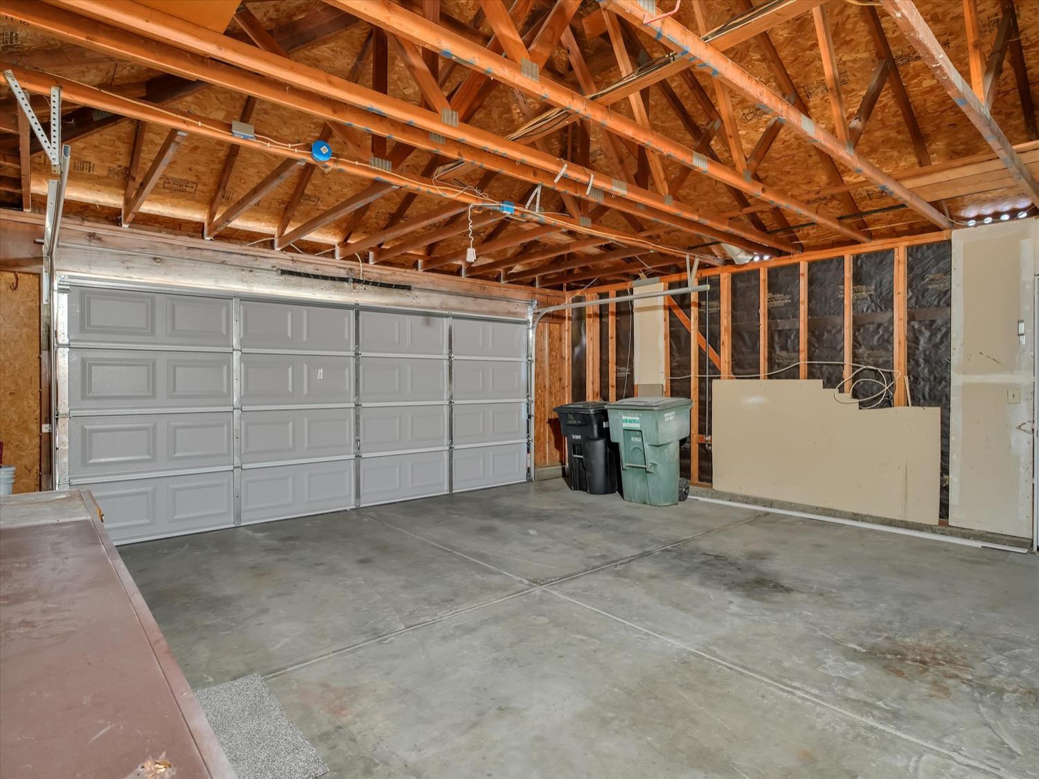 716 Crater Ave, Modesto, CA 95351