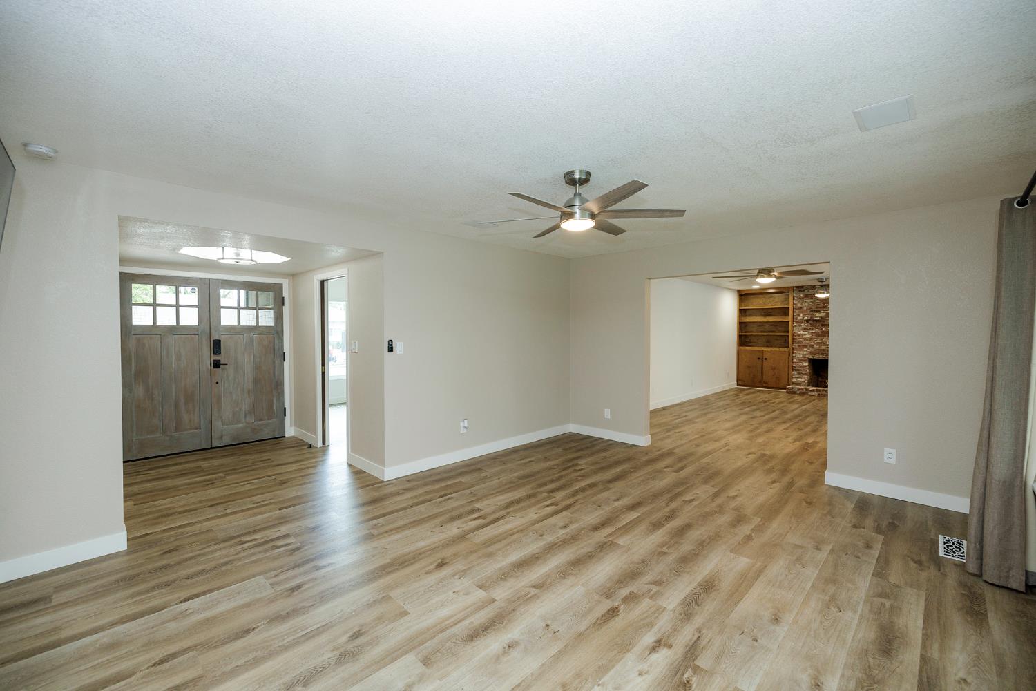 2211 California St, Escalon, CA 95320