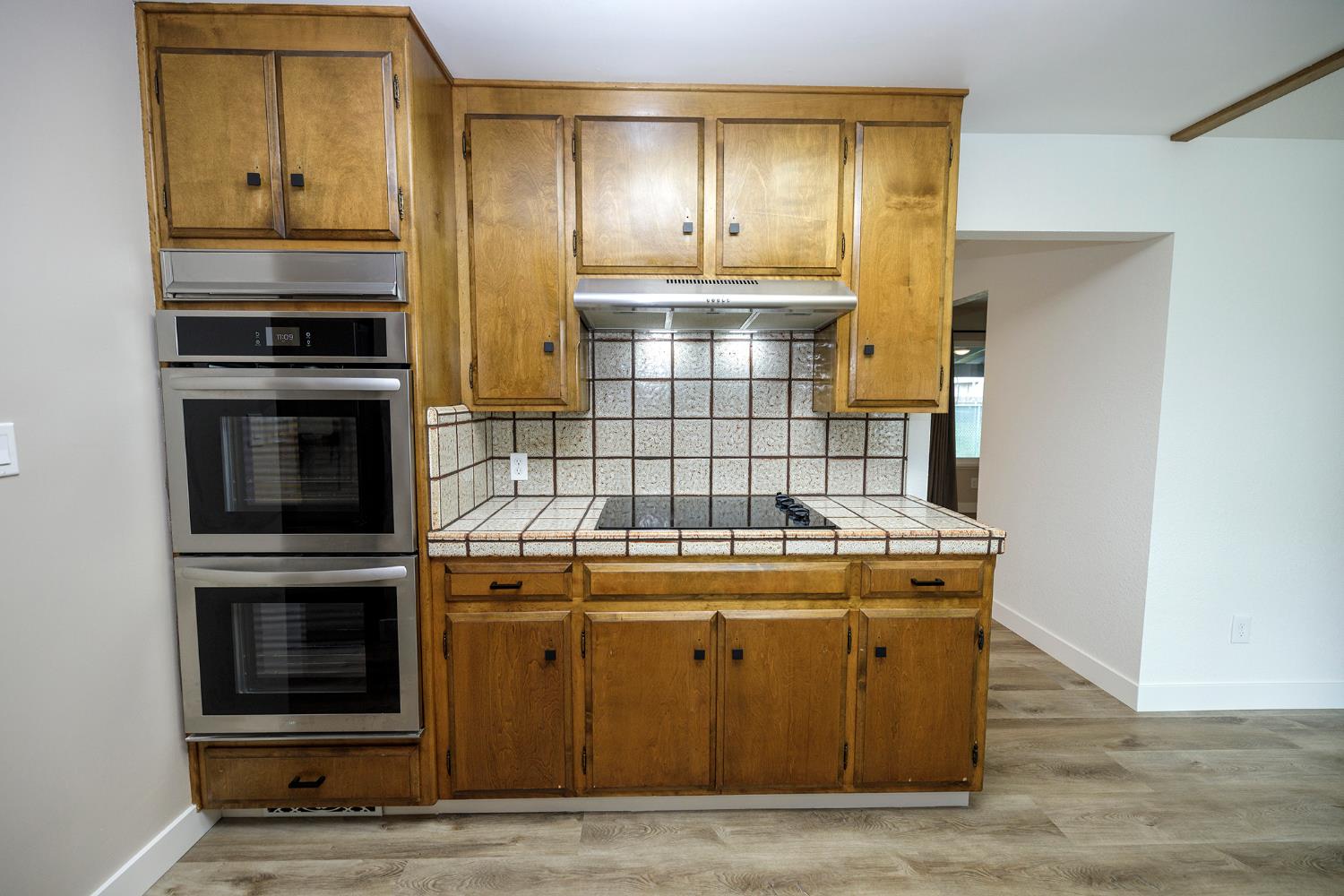 2211 California St, Escalon, CA 95320